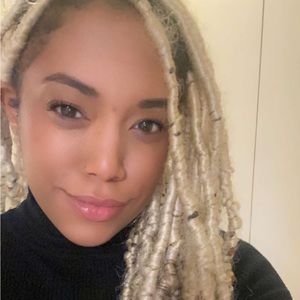 Meet your Posher, Nina